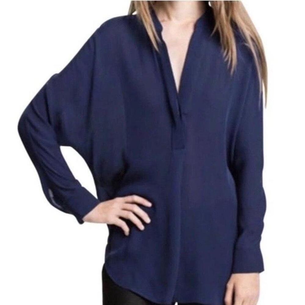 Vince 100% Silk Navy Blouse Top Quiet Luxury Classic Workwear Size Small